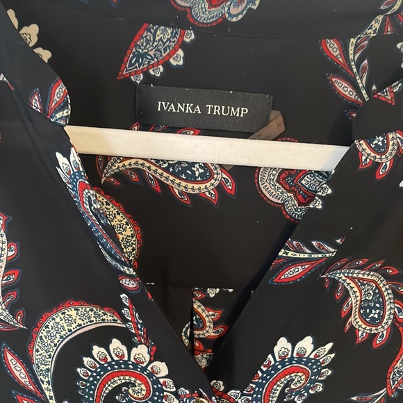 Ivanka Trump blouse. - Picture 3 of 3